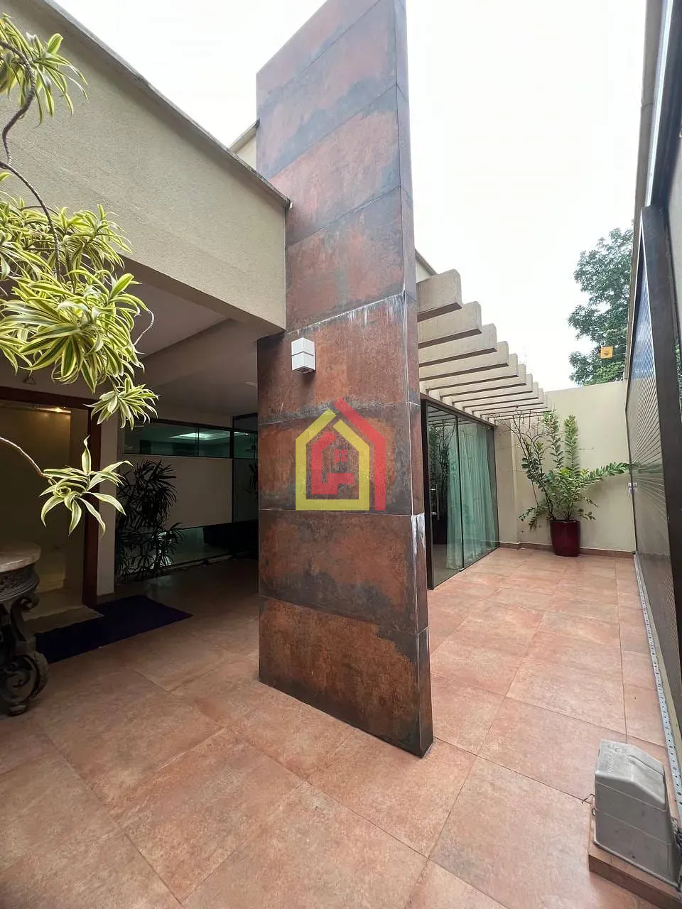 Casa à venda com 4 quartos, 3 suítes, 2 vagas e 220m² no Belo Horizonte, Marabá (PA) — foto 2 de 21