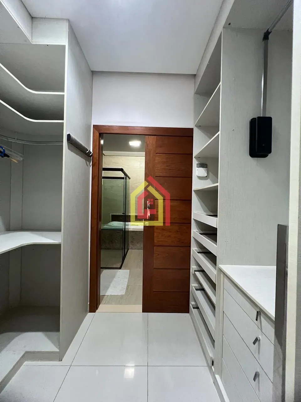 Casa à venda com 4 quartos, 3 suítes, 2 vagas e 220m² no Belo Horizonte, Marabá (PA) — foto 13 de 21
