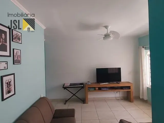 Casa com 300m² 3 quartos e 1 banheiro, à venda, no bairro Vila Resende em Caçapava