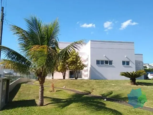 Casa com 1000m² 3 quartos e 3 banheiros, à venda, no bairro Terras de Monte Serrat em Salto