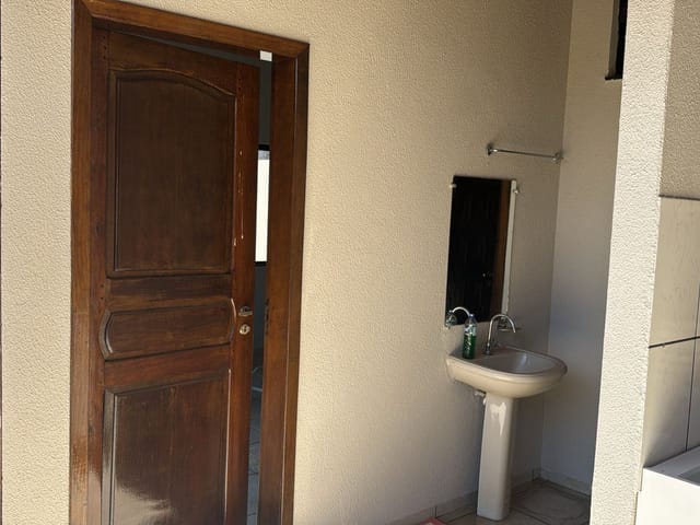 Casa com 602m² 3 quartos e 1 banheiro, à venda, no bairro Jardim Jacarandás em Sinop