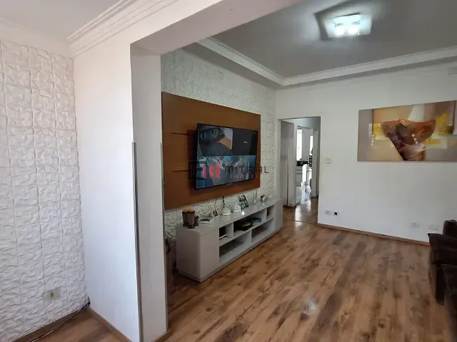 Casa 3 quartos e 2 banheiros, à venda, no bairro Vila Larsen 1 em Londrina