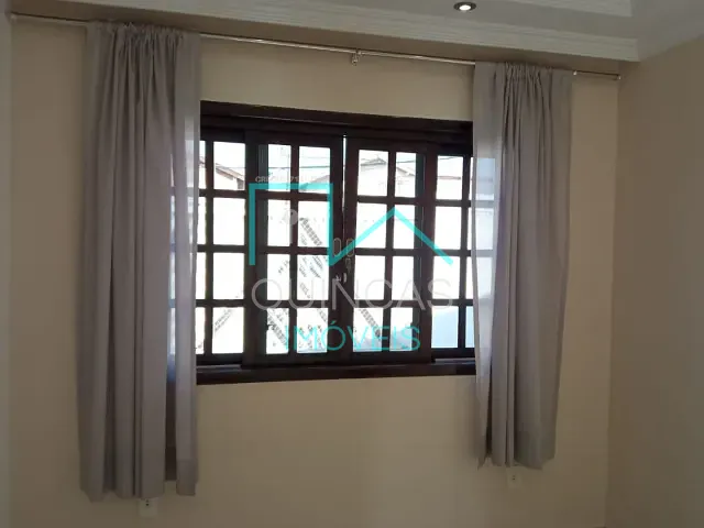 Casa com 250m² 3 quartos e 3 banheiros, à venda, no bairro Parque Residencial Eloy Chaves em Jundiaí