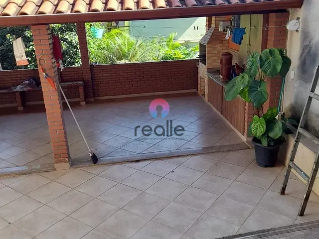 Casa com 750m² 3 quartos e 4 banheiros, à venda, no bairro Palmeiras em Belo Horizonte