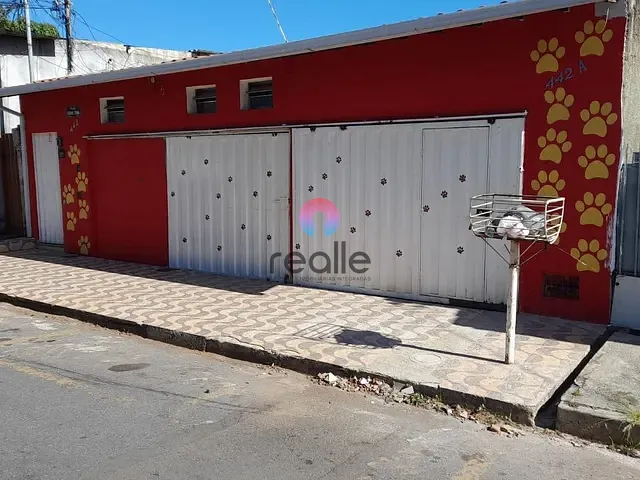 Casa com 750m² 3 quartos e 4 banheiros, à venda, no bairro Palmeiras em Belo Horizonte