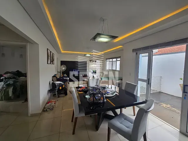 Casa com 372m² 3 quartos e 2 banheiros, à venda, no bairro Jardim Terra Branca em Bauru