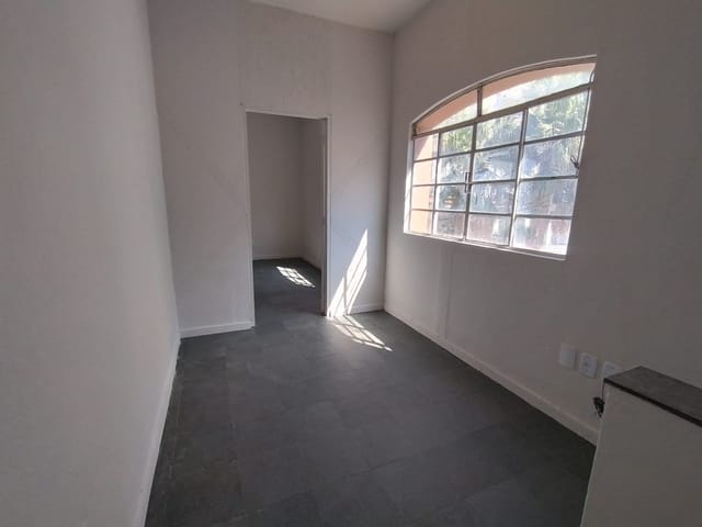 Foto do Casa - Casa 1 dormitório para locação 1.100, 45 m2 - Centro, Lavras, MG | Seu Lugar - Imobiliária Descomplicada