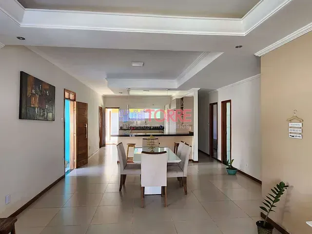Casa com 450m² 4 quartos e 3 banheiros, à venda, no bairro Condomínio Mar de Ilhéus II em Ilhéus