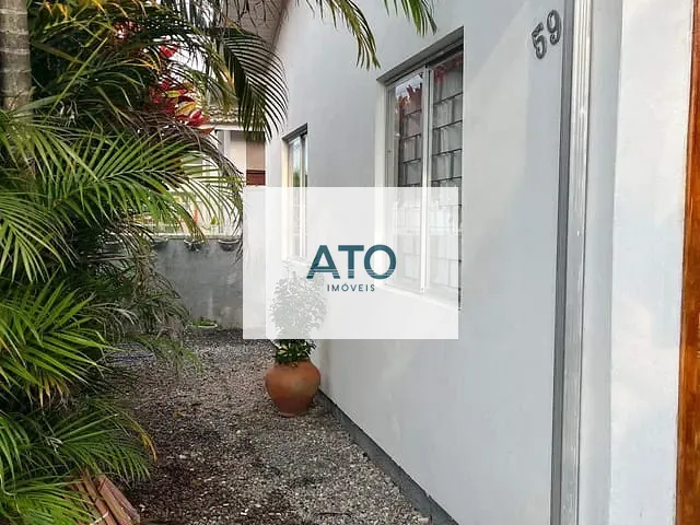 Casa 4 quartos e 2 banheiros, à venda, no bairro Areias em Tijucas