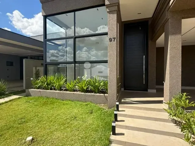 Casa com 353m² 3 quartos e 2 banheiros, à venda, no bairro Gran Residence Giardino em Arapongas