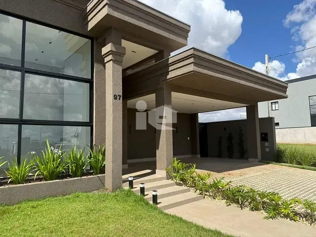 Casa com 353m² 3 quartos e 2 banheiros, à venda, no bairro Gran Residence Giardino em Arapongas