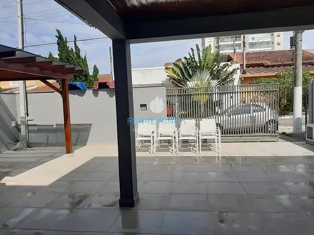Casa com 250m² 3 quartos e 3 banheiros, à venda, no bairro Urbanova em São José dos Campos