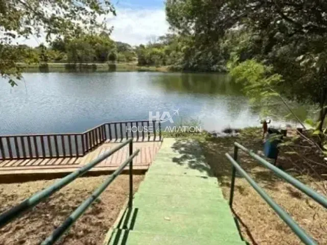 Casa 4 quartos e 5 banheiros, à venda, no bairro Jardins Lisboa em Goiânia
