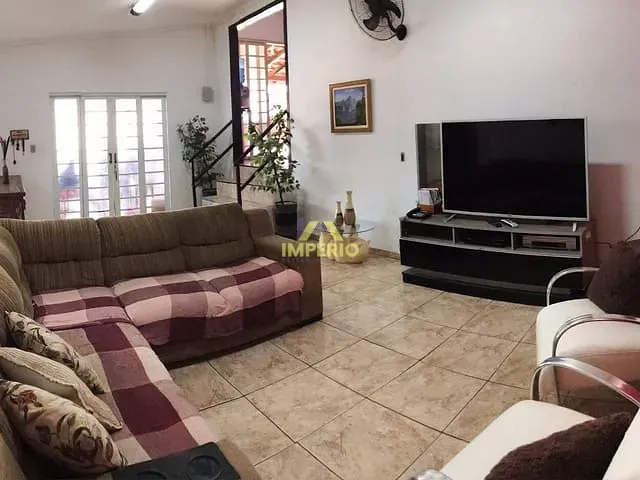 Chácara 3 quartos e 4 banheiros, à venda, no bairro Recanto Reconquista em Salto