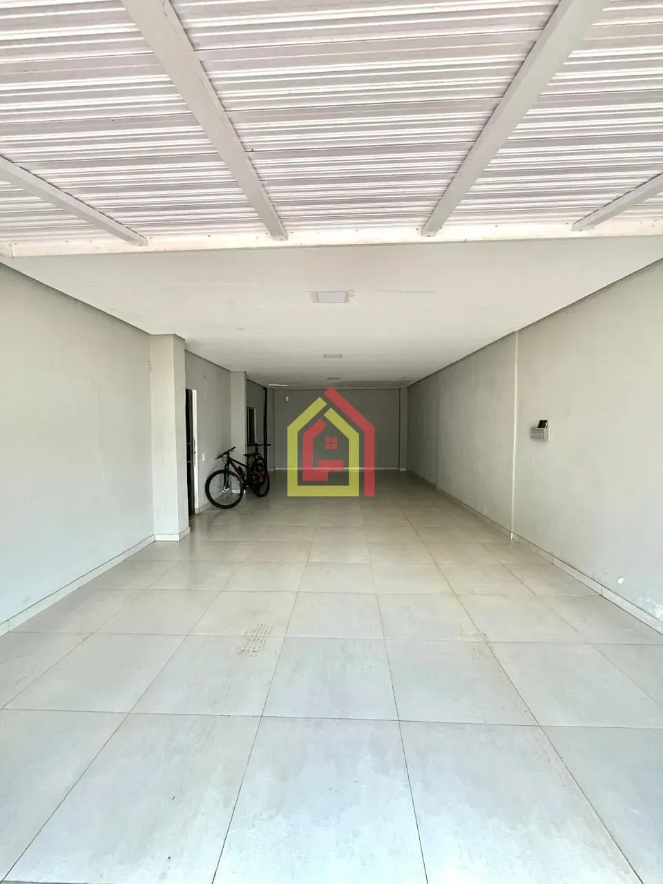 Casa à venda com 3 quartos, 1 suíte, 2 vagas e 160m² no Laranjeiras, Marabá (PA) — foto 3 de 10
