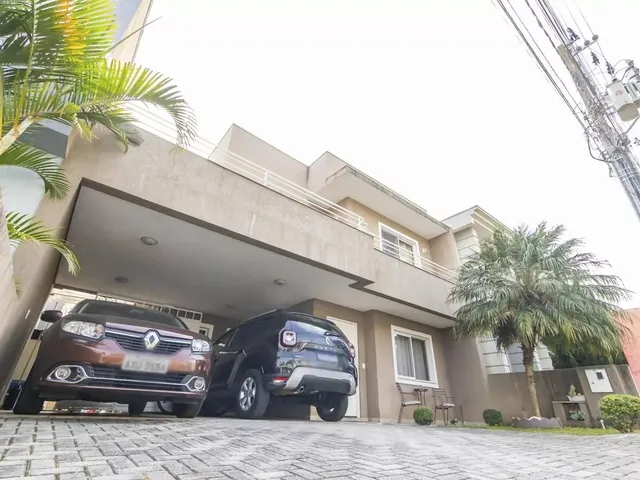 Casa com 200m² 3 quartos e 3 banheiros, à venda, no bairro Santa Quitéria em Curitiba