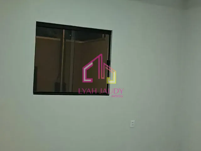 Casa com 225m² 3 quartos e 3 banheiros, à venda, no bairro Novo Mundo em Várzea Grande