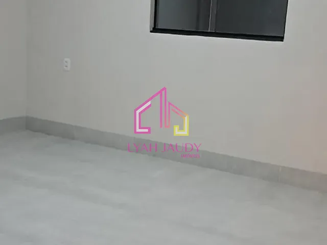 Casa com 225m² 3 quartos e 3 banheiros, à venda, no bairro Novo Mundo em Várzea Grande