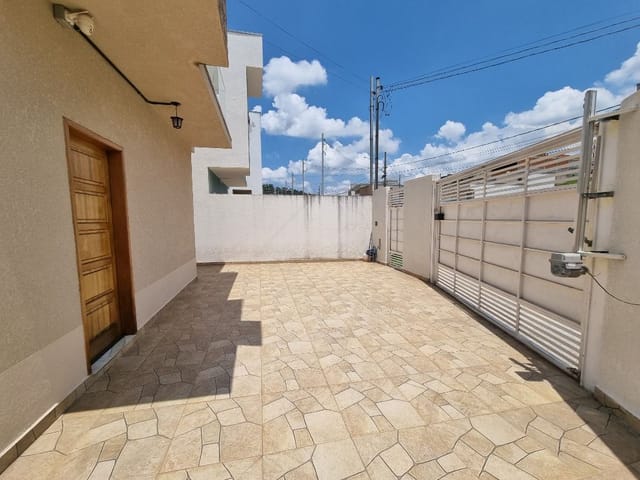 Sobrado com 223m² 3 quartos e 3 banheiros, à venda, no bairro Portais (Polvilho) em Cajamar