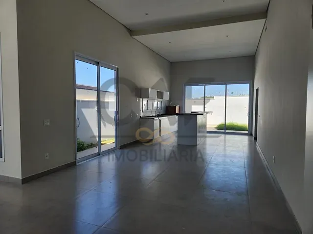 Casa com 360m² 3 quartos e 4 banheiros, à venda ou para alugar, no bairro Residencial Portal do Sol em Holambra