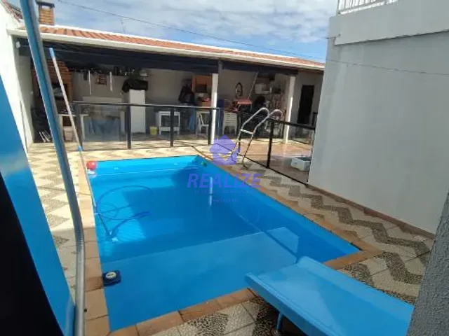 Casa com 200m² 3 quartos e 3 banheiros, à venda, no bairro Conjunto Habitacional Leandro Alarcão Dias em Botucatu