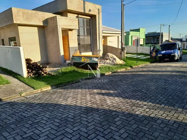 Casa com 216m² 3 quartos e 1 banheiro, à venda, no bairro Pindobas em Maricá