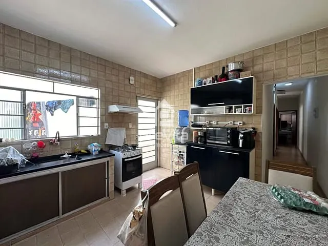 Casa 3 quartos e 3 banheiros, à venda, no bairro Jardim Independência em Taubaté