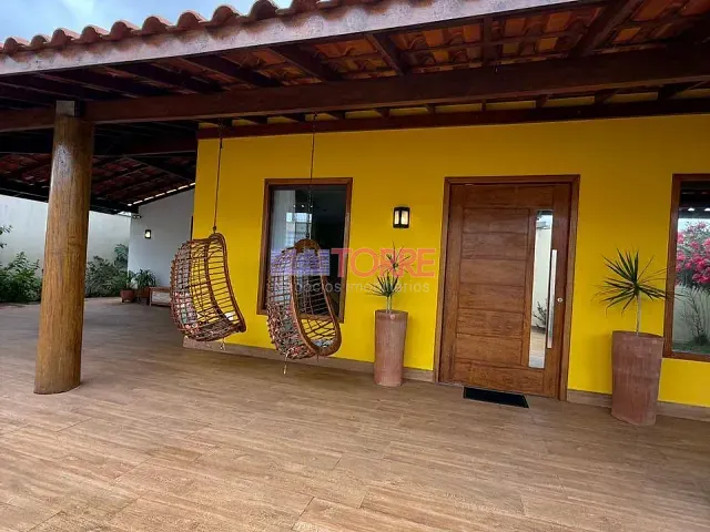 Casa com 800m² 3 quartos e 4 banheiros, à venda, no bairro Jardim Atlântico em Ilhéus