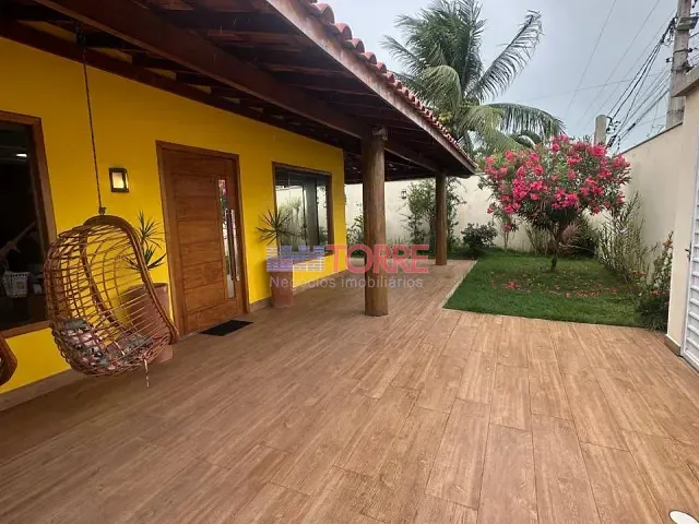 Casa com 800m² 3 quartos e 4 banheiros, à venda, no bairro Jardim Atlântico em Ilhéus
