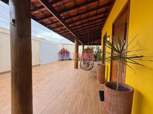 Casa com 800m² 3 quartos e 4 banheiros, à venda, no bairro Jardim Atlântico em Ilhéus
