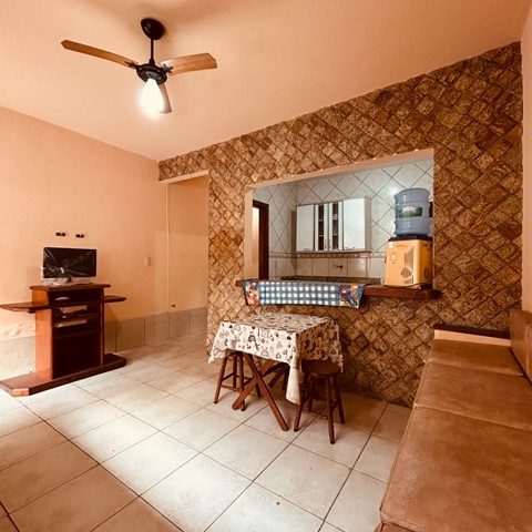Casa 1 quarto e 1 banheiro, à venda, no bairro Jacaré em Cabo Frio