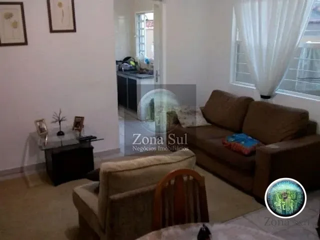 Casa com 134m² 2 quartos e 3 banheiros, à venda, no bairro Jardim Itangua em Sorocaba