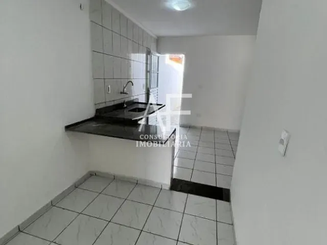 Casa com 125m² 3 quartos e 1 banheiro, à venda, no bairro Jardim Satélite em São José dos Campos