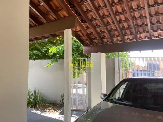 Casa com 353m² 3 quartos e 1 banheiro, à venda, no bairro Jardim Santos Dumont em Votuporanga