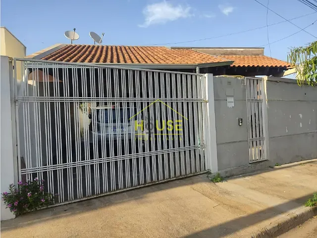 Casa com 353m² 3 quartos e 1 banheiro, à venda, no bairro Jardim Santos Dumont em Votuporanga