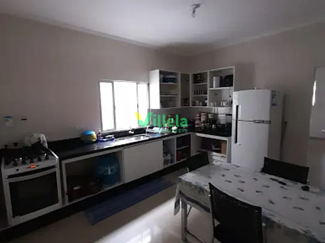 Casa 2 quartos e 2 banheiros, à venda, no bairro Jardim do Vale em Itaquaquecetuba