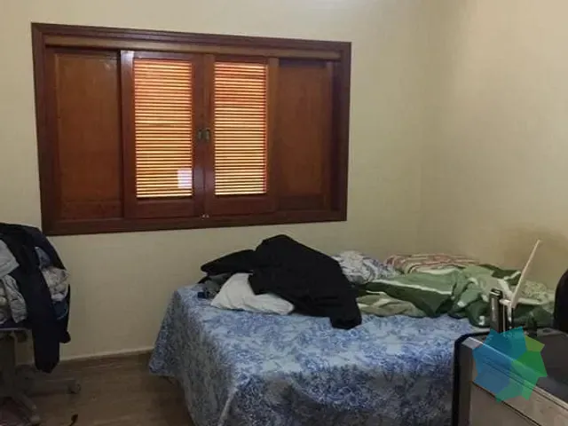 Casa com 2600m² 4 quartos e 3 banheiros, à venda ou para alugar, no bairro Condomínio Fechado Village Haras São Luiz em Salto
