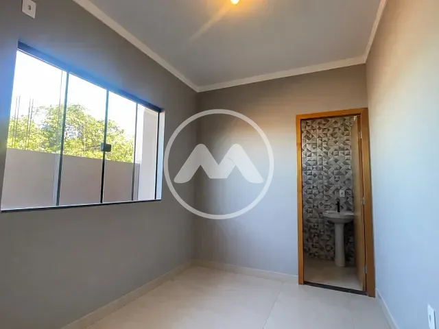 Casa com 180m² 2 quartos e 2 banheiros, à venda, no bairro Aguas Claras em Cianorte