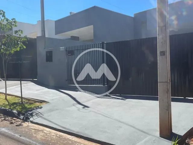 Casa com 180m² 2 quartos e 2 banheiros, à venda, no bairro Aguas Claras em Cianorte