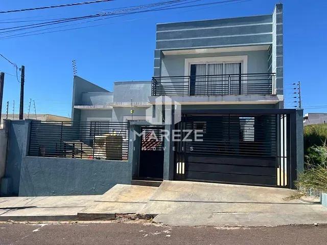 Casa com 360m² 4 quartos e 4 banheiros, à venda ou para alugar, no bairro Loteamento Residencial Cazarin em Apucarana