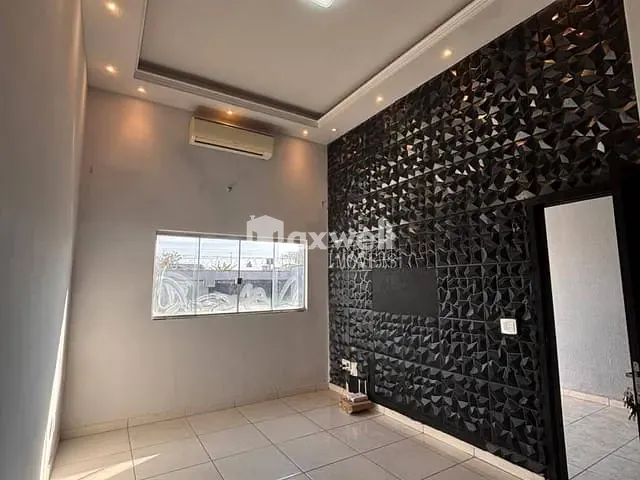 Casa 2 quartos e 2 banheiros, para alugar, no bairro Independência - 2º Complemento em Aparecida de Goiânia