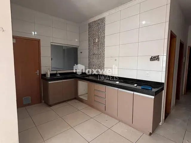 Casa 2 quartos e 2 banheiros, para alugar, no bairro Independência - 2º Complemento em Aparecida de Goiânia