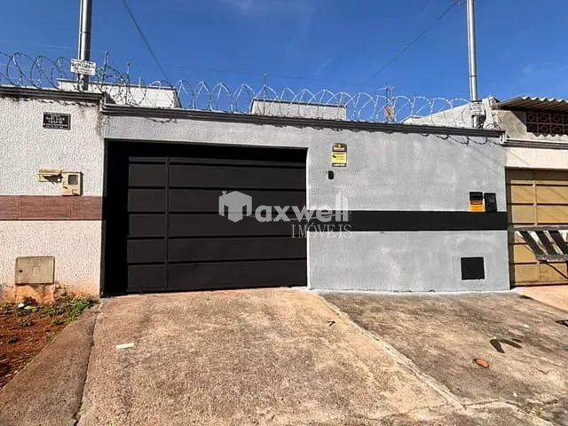 Casa 2 quartos e 2 banheiros, para alugar, no bairro Independência - 2º Complemento em Aparecida de Goiânia