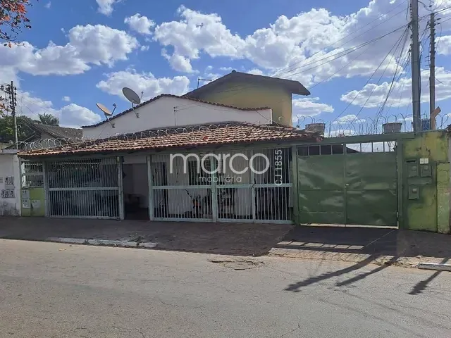 Casa com 138m² 3 quartos e 2 banheiros, à venda, no bairro Setor Campinas em Goiânia