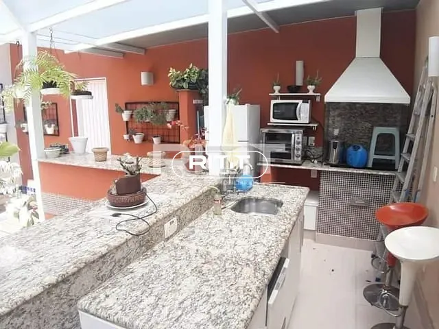 Casa com 569m² 4 quartos e 3 banheiros, à venda, no bairro Taquaral em Campinas
