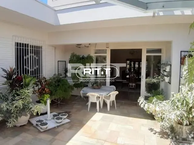 Casa com 569m² 4 quartos e 3 banheiros, à venda, no bairro Taquaral em Campinas