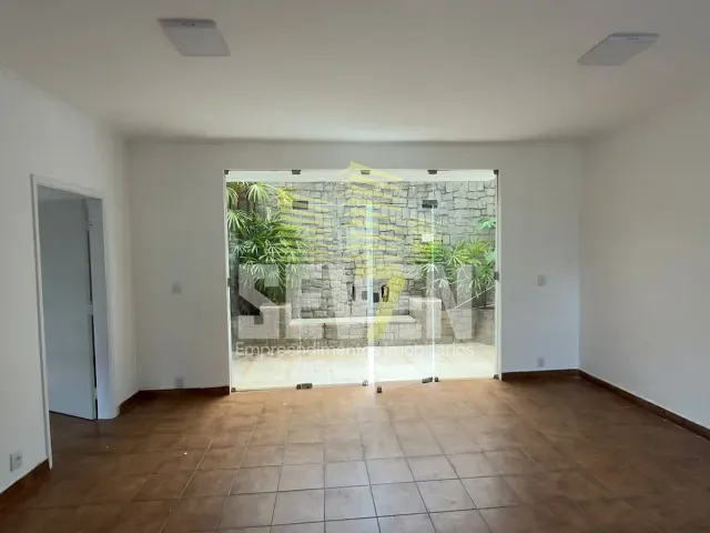Casa com 363m² 3 quartos e 2 banheiros, à venda ou para alugar, no bairro Jardim América em Bauru