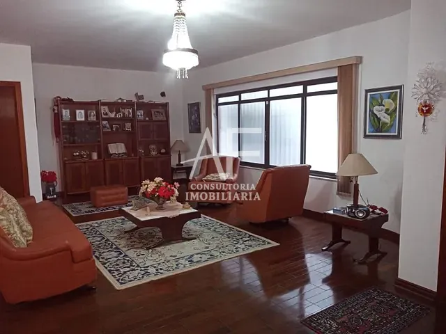 Casa com 800m², à venda, no bairro Jardim Apolo em São José dos Campos