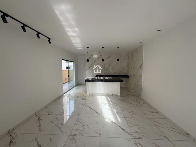 Casa 3 quartos e 4 banheiros, à venda, no bairro Jardim Atlântico Leste (Itaipuaçu) em Maricá