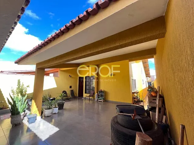 Casa 3 quartos e 3 banheiros, à venda, no bairro Formosinha em Formosa